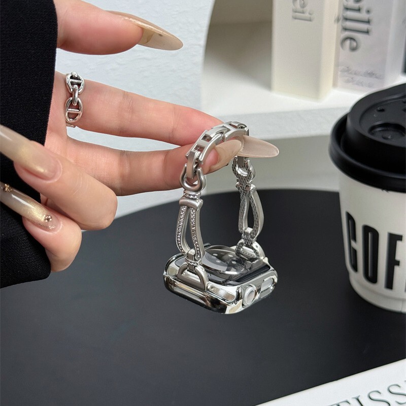 Diamond-Encrusted Horseshoe Buckle Metal Watch Strap Suitable for S10 Apple S11 Watch Iwatch8 New Model Applewatch9Se