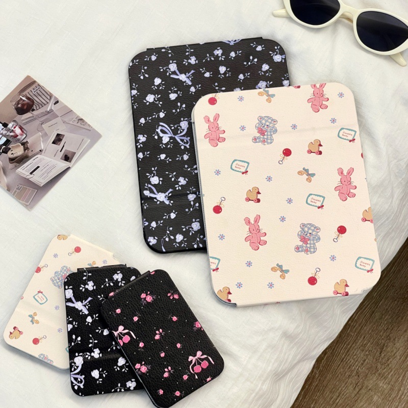 Espejo pequeño plegable floral retro Espejo de maquillaje estilo ins Espejo de tocador especial para dormitorio de estudiantes Puede ser portátil para el hogar