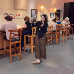 大码胖mm设计感不规则开叉显瘦裙子女秋季高腰复古豹纹半身裙