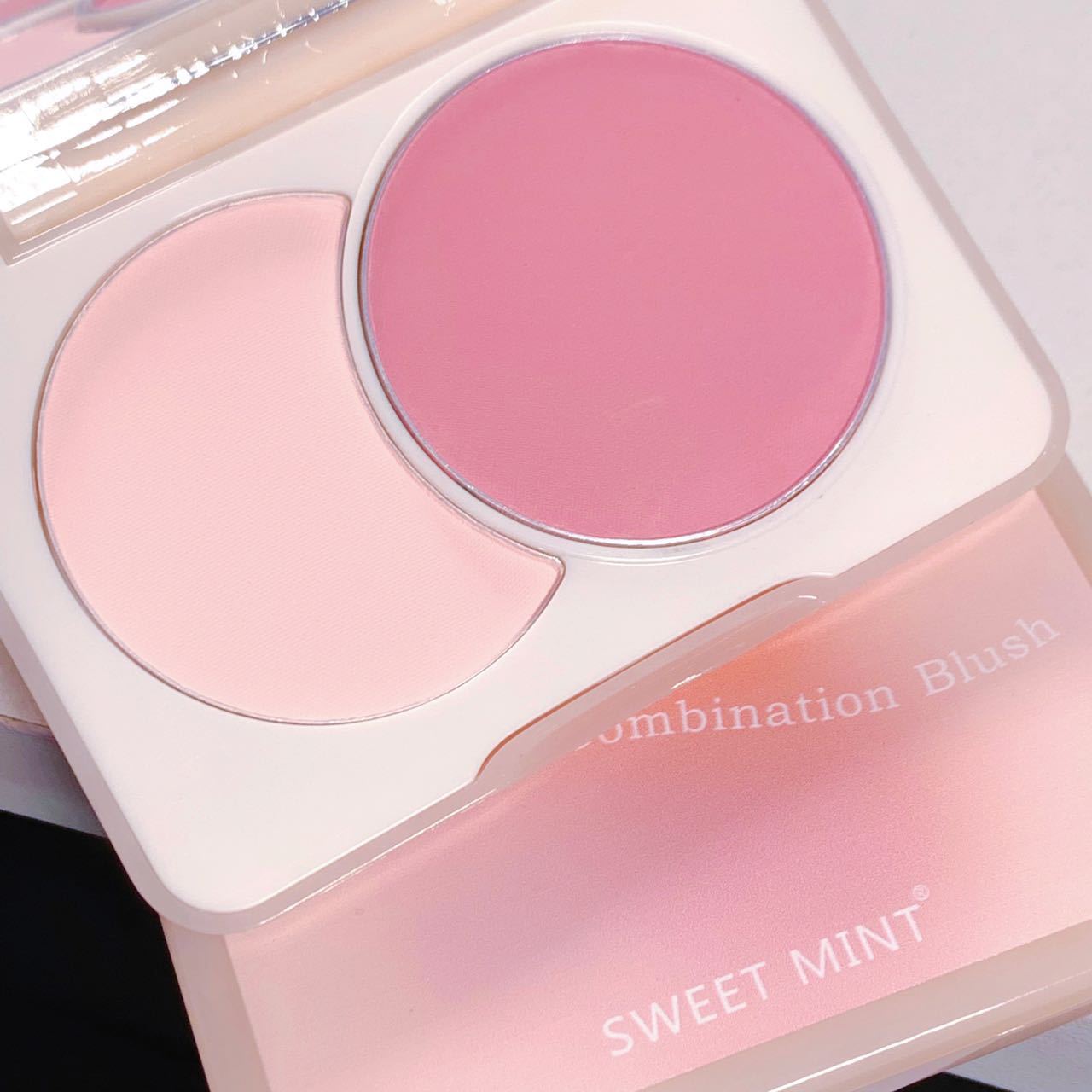 SWEET MINT two-color blush for female beginners, student, affordable, high-end look, contouring, matte, purple and blue cheeks undefined