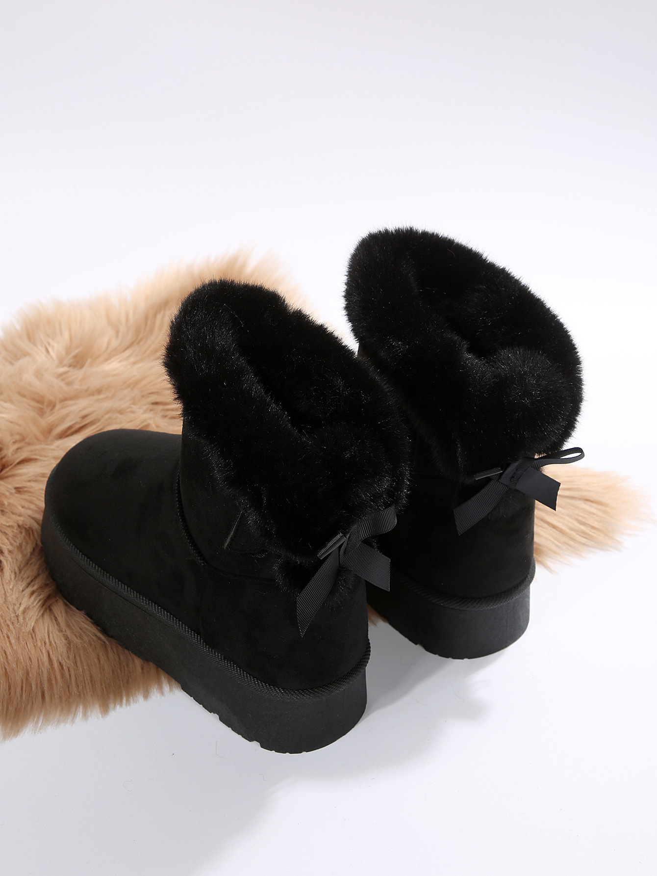 Add velvet and thick snow boots a winter new thick soled middle help hairy bow cotton shoes_voghion.com