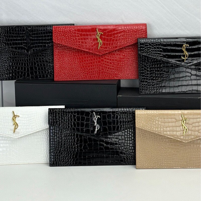 Cross-Border Clutch Bag First Layer Cowhide Crocodile Pattern Envelope Women's Bag Retro Small Square Bag Yang Solid Color Simple Clutch Bag Cross-Border Clutch Bag First Layer Cowhide Crocodile Pattern Envelope Women's Bag Retro Small Square Bag Yang Solid Color Simple Clutch Bag