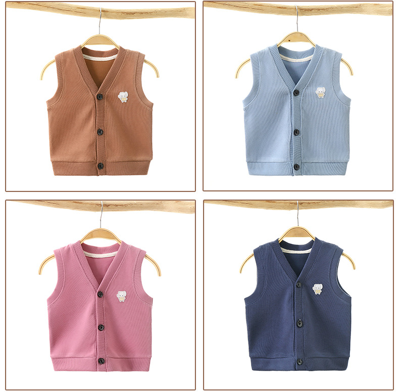 Knitted vest small V-neck (13).jpg