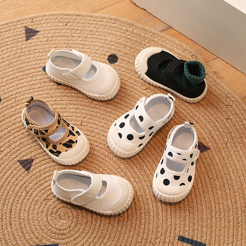 Solid Soft Sole Non-Slip Baby Shoes for Boys and Girls Canvas Shoes Square Mouth Kindergarten Lightweight Open Mouth White Shoes Spring and Autumn Items