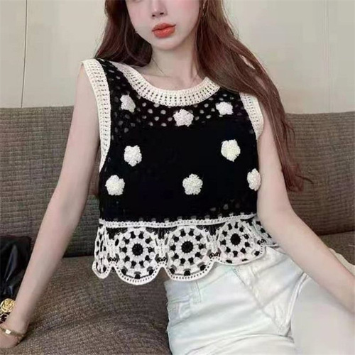 High-waisted short vest suspender new design niche outer wear inner hollow top embroidered women's clothing