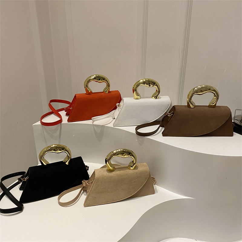 Bolsos pequeños con textura de estilo occidental para mujer 2025 nuevo estilo de este año bolso de mensajero de color sólido tendencia de moda bolso cuadrado pequeño portátil