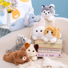 うつ伏せの子猫、ヒグマ、白ウサギ、ゾウ、ハスキーぬいぐるみ、動物人形、かわいい誕生日プレゼント