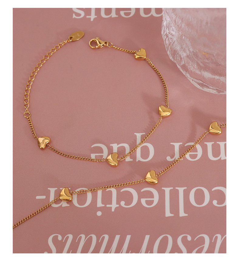 Fashion Heart Shaped Necklace Female Bracelet Titanium Steel Gold-plated Jewelry Set display picture 2