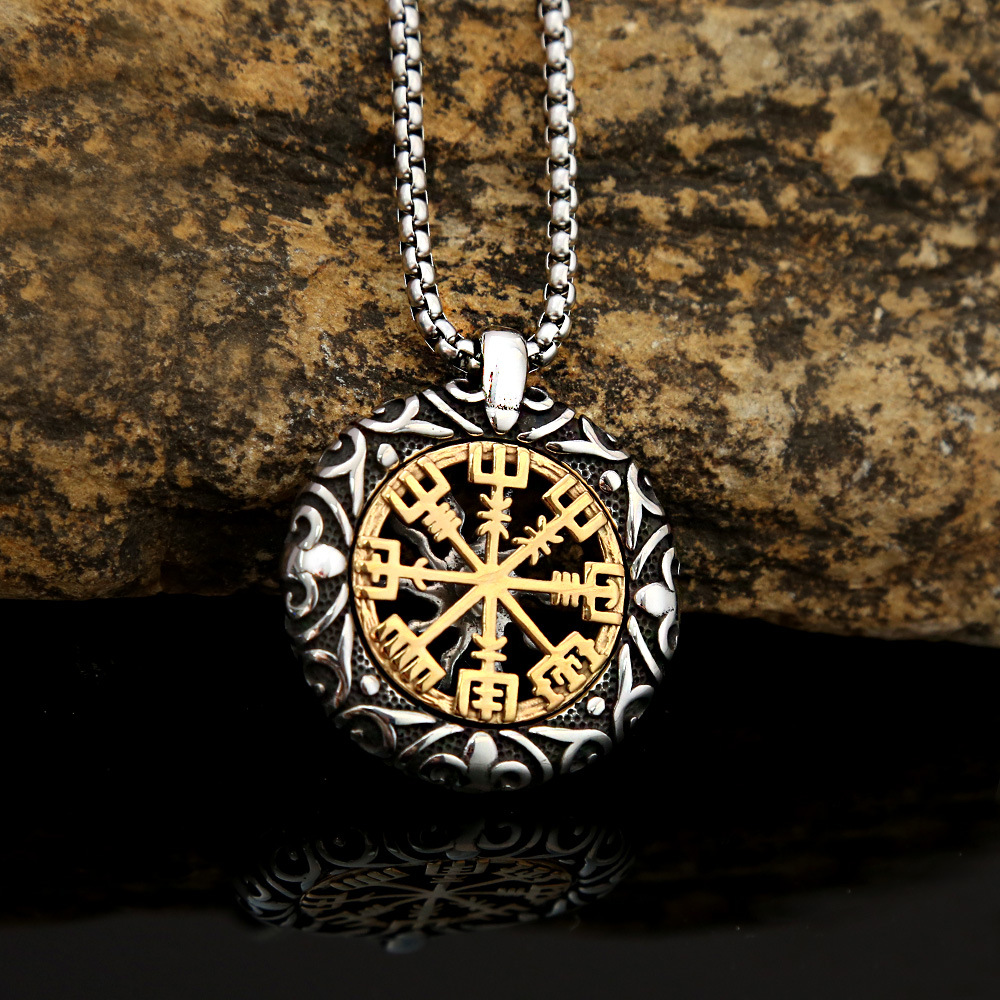 Viking Compass Pendant Necklace For Men In Titanium Steel_voghion.com