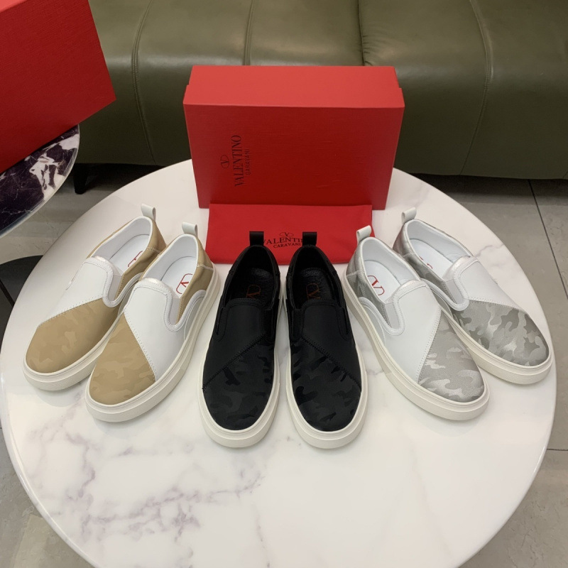 2026 New Men's Slip-On Breathable Driving Casual Shoes with Soft Soles, Fashionable Canvas Shoes with Unique Trendy Design