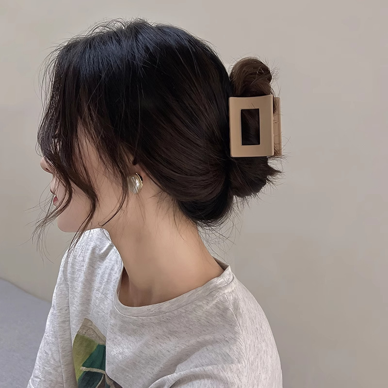 韓国東大門2025年新作ヘアクリップ、女性用ヘアピン、高級感のあるシャーククリップ、ヘアアクセサリー、ヘアピン|undefined