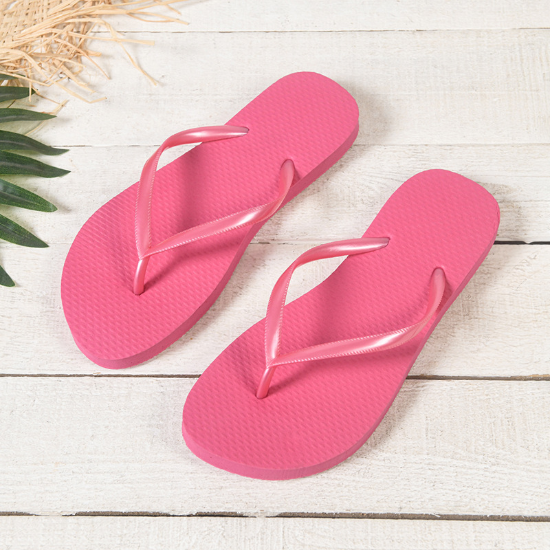 Zapatillas de flip flops de moda de verano, zapatillas de playa antideslizantes y resistentes al desgaste cómodas, zapatillas frías al por mayor