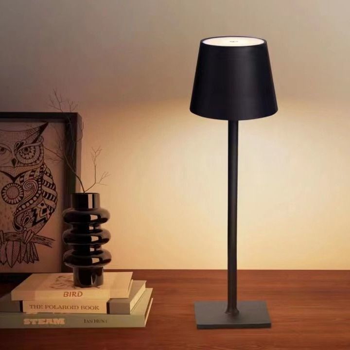 Comercio exterior recargable red lámpara de mesa comedor dormitorio café decoración lámpara de mesa estudio lámpara de mesa simple sala de exposiciones mesa