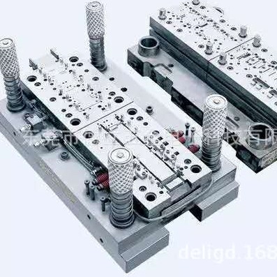速冲压精密连续冲压五金模具，冲速100-600PCS/MIN可开增值税发票