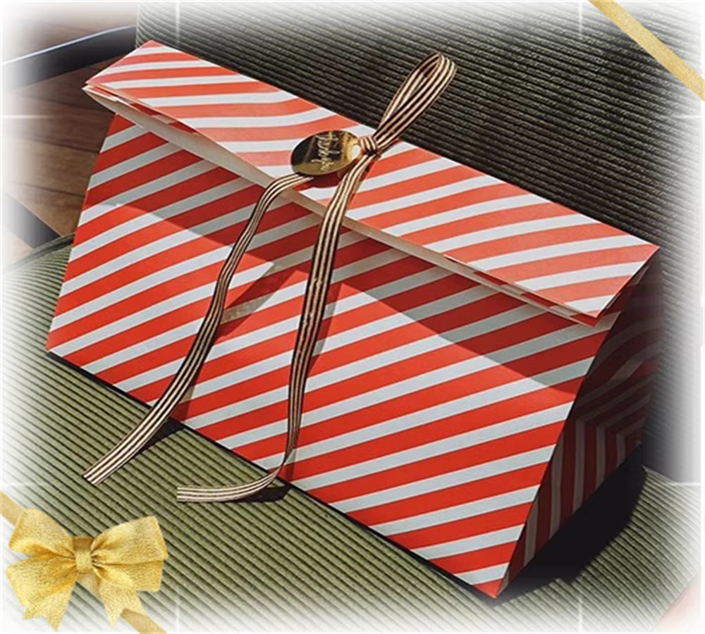 纸袋定 制可线条图案手柄礼品袋纸袋丝带快速发货7-8天，特色压花