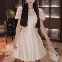 正式场合白色蕾丝连衣裙夏季女装高级感小个子法式小香风显瘦裙子