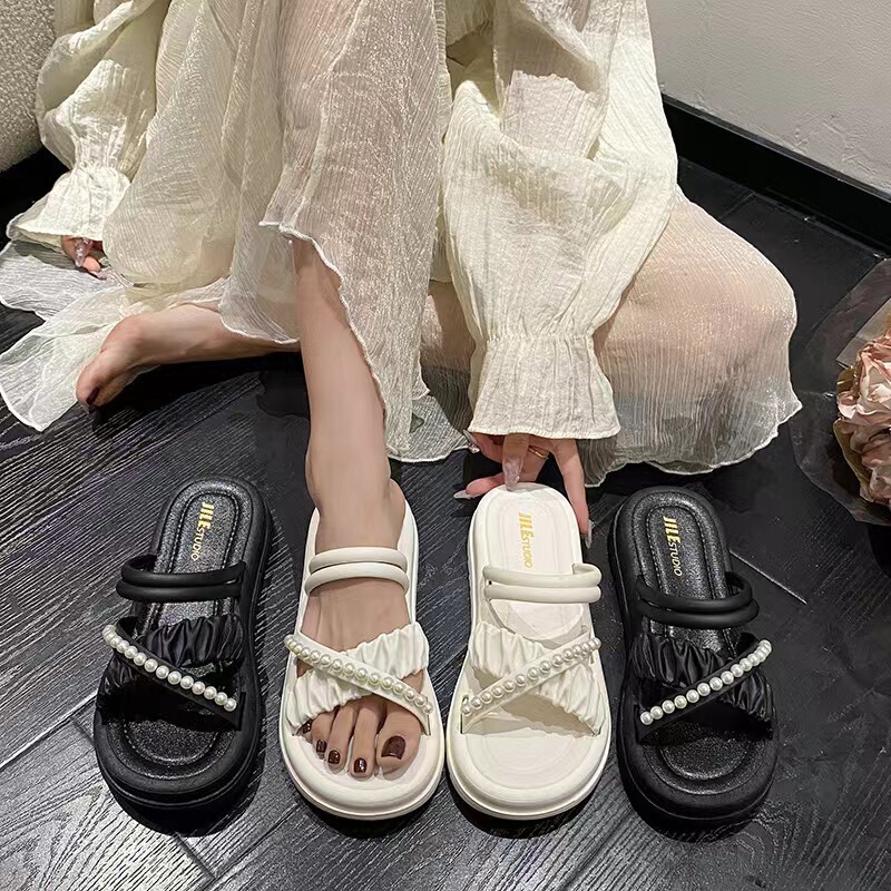 New Eva Pearl Thick-Soled Slippers for Outdoor Wear, High-End Women's Summer Fashion, Chanel-Style Korean Plastic Sandals