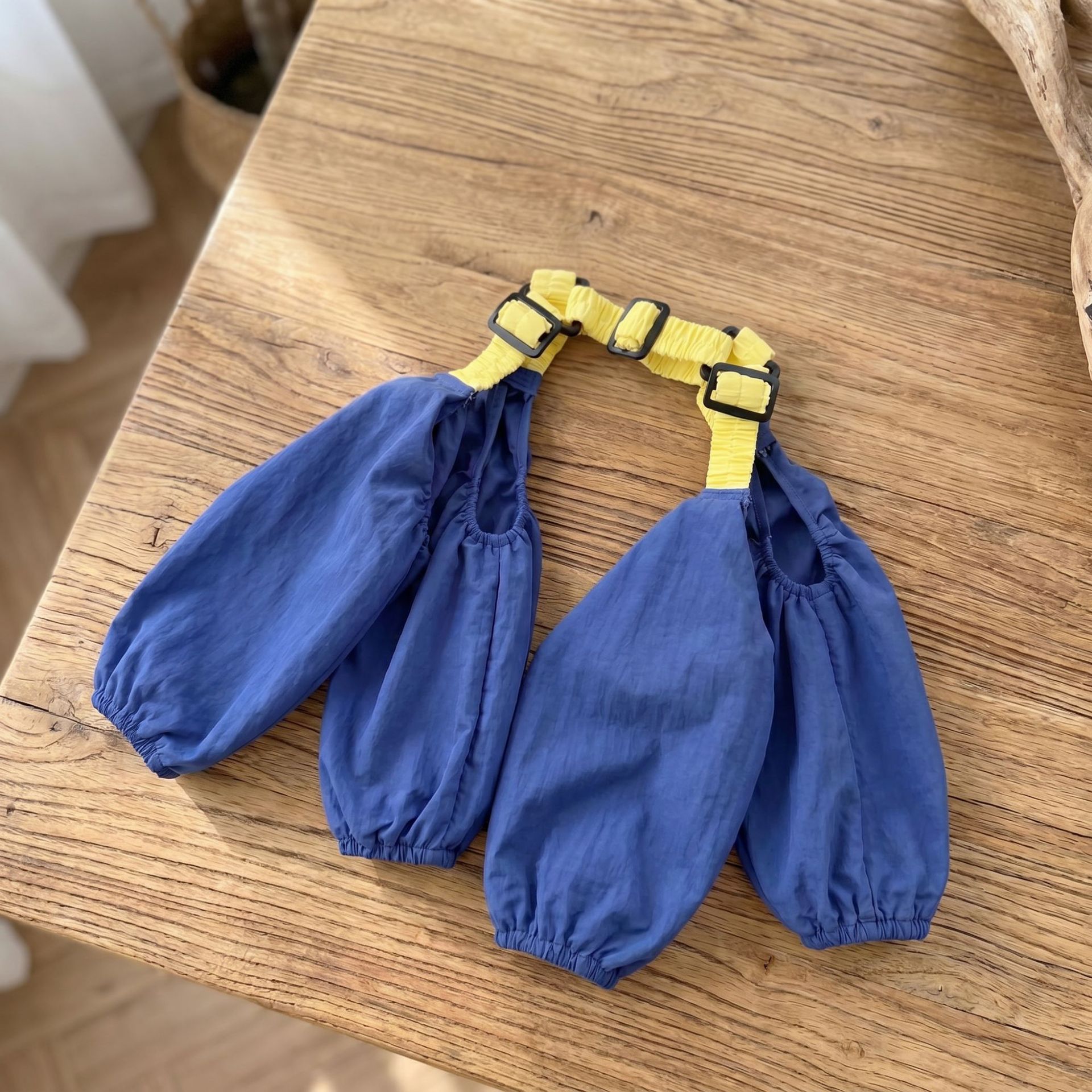 Thin breathable nylon anti-dirty pants (sapphire blue) / S