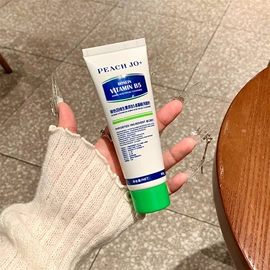 唇釉;腮红、胭脂;眼影