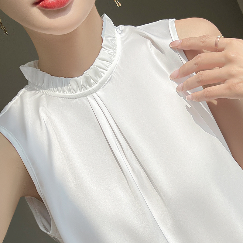2025 New Style Beautiful Lace Collar Silky Satin Sleeveless Vest for Women to Reduce Age and Stylish Stand-Up Collar Layered Shirt Inner Wear