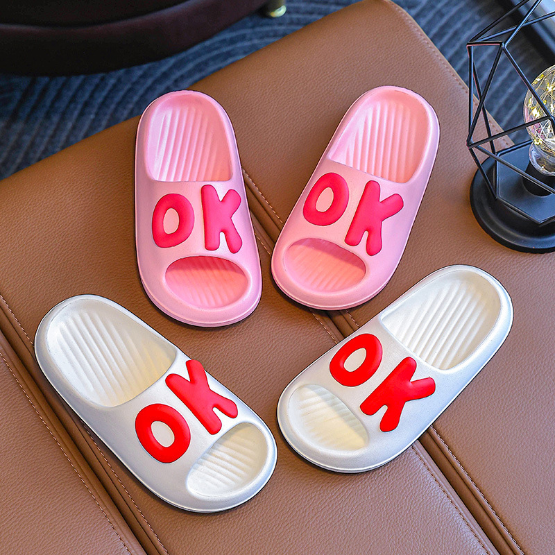 Zapatillas para padres e hijos mujeres de verano para hombres una familia de tres niñas de verano para baño de casa interior antideslizante zapatillas para niños de mediano tamaño