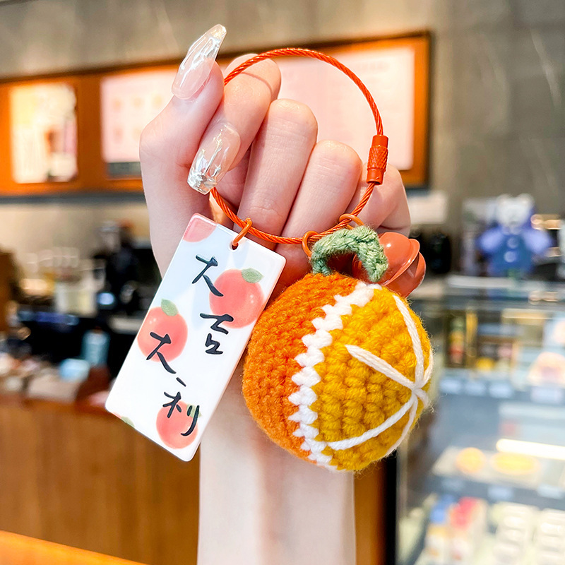 Venta directa de fábrica llavero colgante pequeño muñeca tridimensional llavero de coche mochila escolar colgante puesto al por mayor productos pequeños