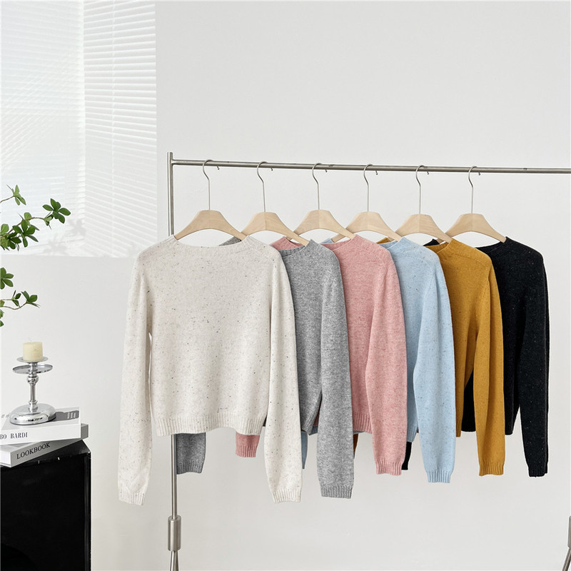 100% Wool Autumn and Winter Base Layer Round Neck Wool Sweater Long Sleeve Full Wool Warm Seamless Integrated Sweater Loose Fit