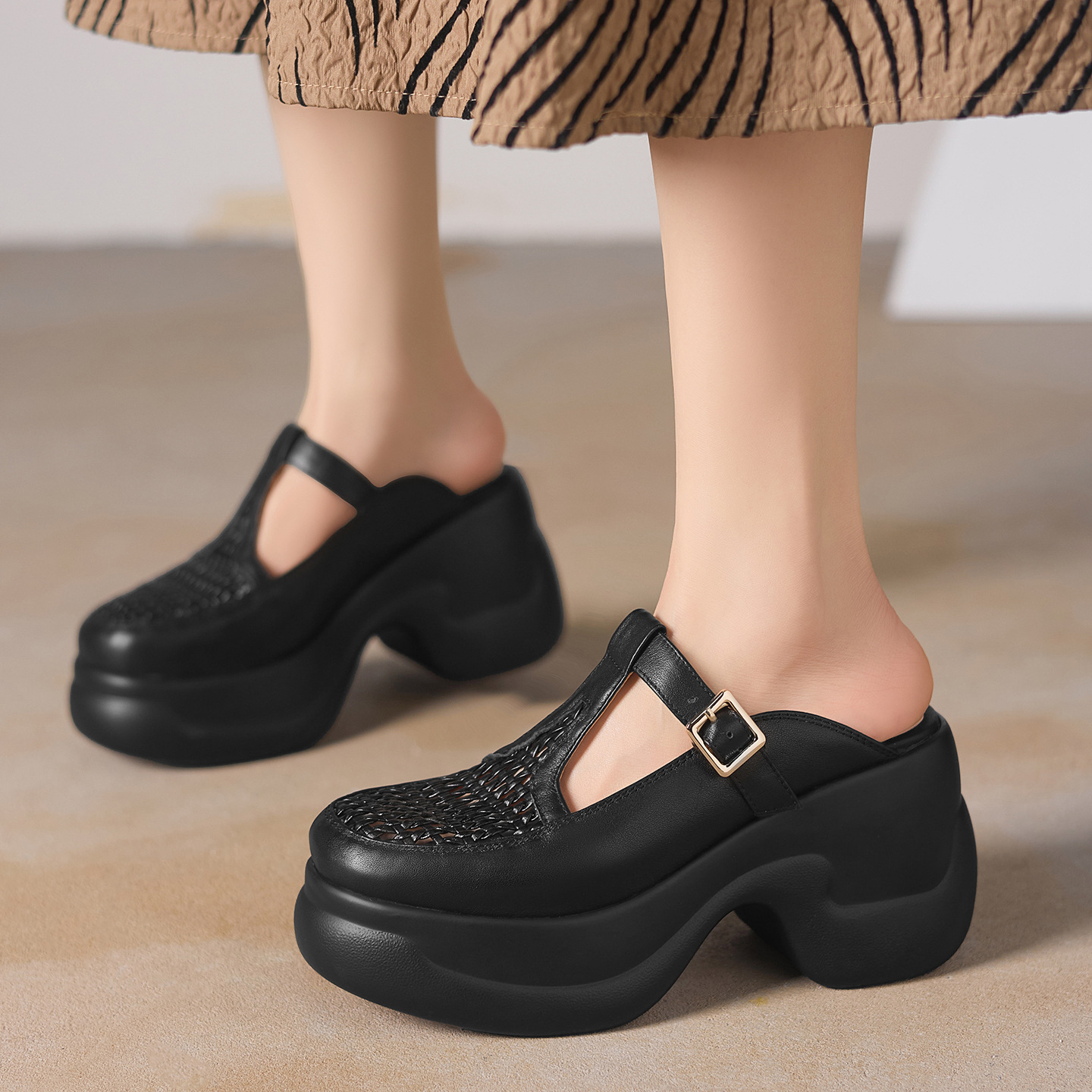 Dép sandal cao gót nữ quai đan gót thô đế dày 9.5 cm — đen