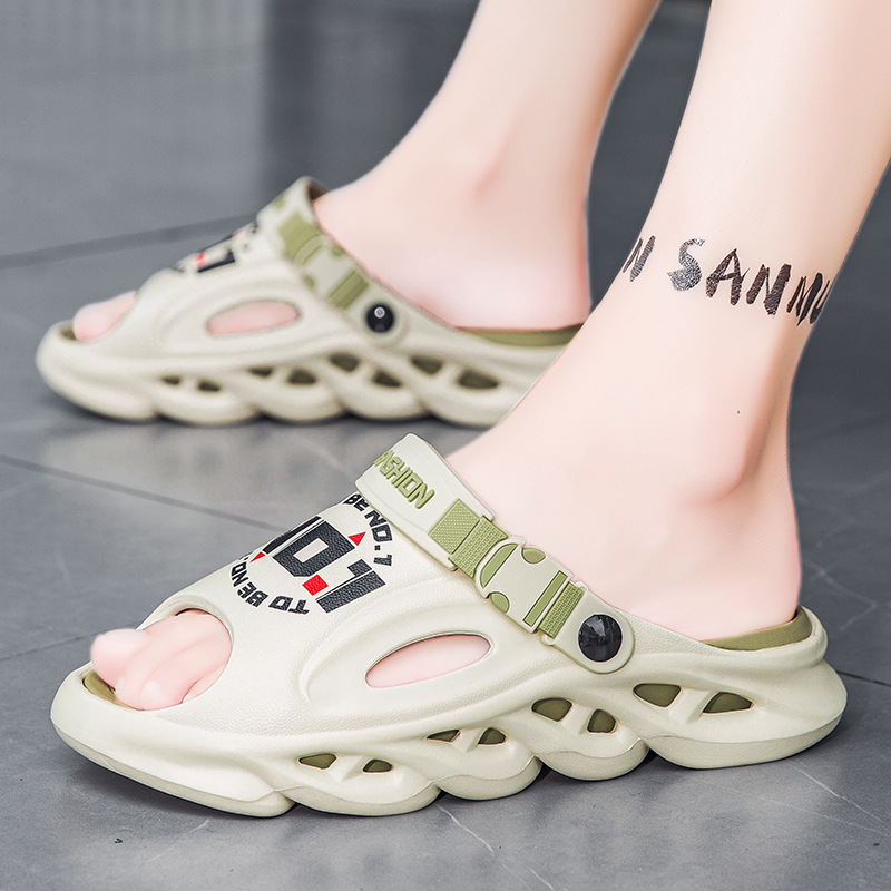 En nombre de las pantuflas de verano para hombres, nuevo estilo antideslizante, sensación de mierda, conducción, sandalias de doble uso, deportes y ocio, sandalias de playa de suela blanda