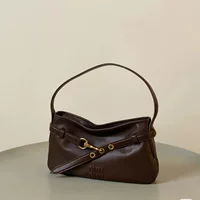 Miu Miu 2025 новая высококачественная текстурированная сумка винтажная модная сумка для повседневного использования подмышечная сумка ретро женская сумка через плечо трендовая