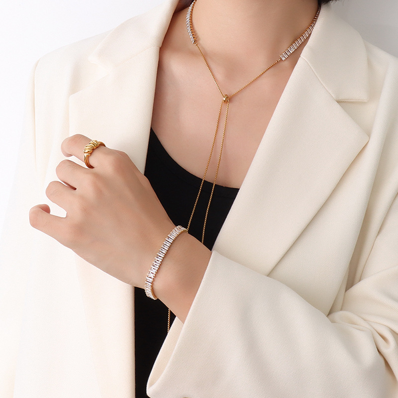 Marka francés ins estilo chocker simple estrellado ZIRCON Titanium acero luz lujo traje avanzado E285-P190