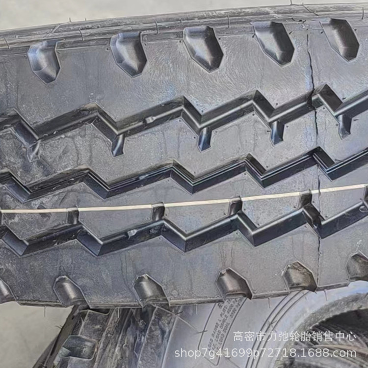 315/80R22.5货车轮胎真空胎大载防扎现货卡车客车轮胎315/80r22.5