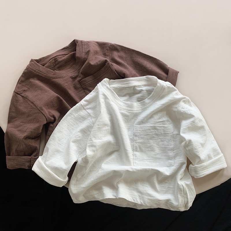 竹節綿の子供の長袖のtシャツ
