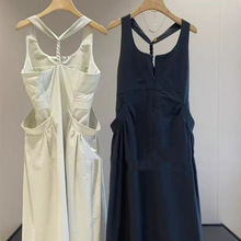 暖九夏 红人店同款！设计感简约法式麻花结叠穿大U领无袖背带裙