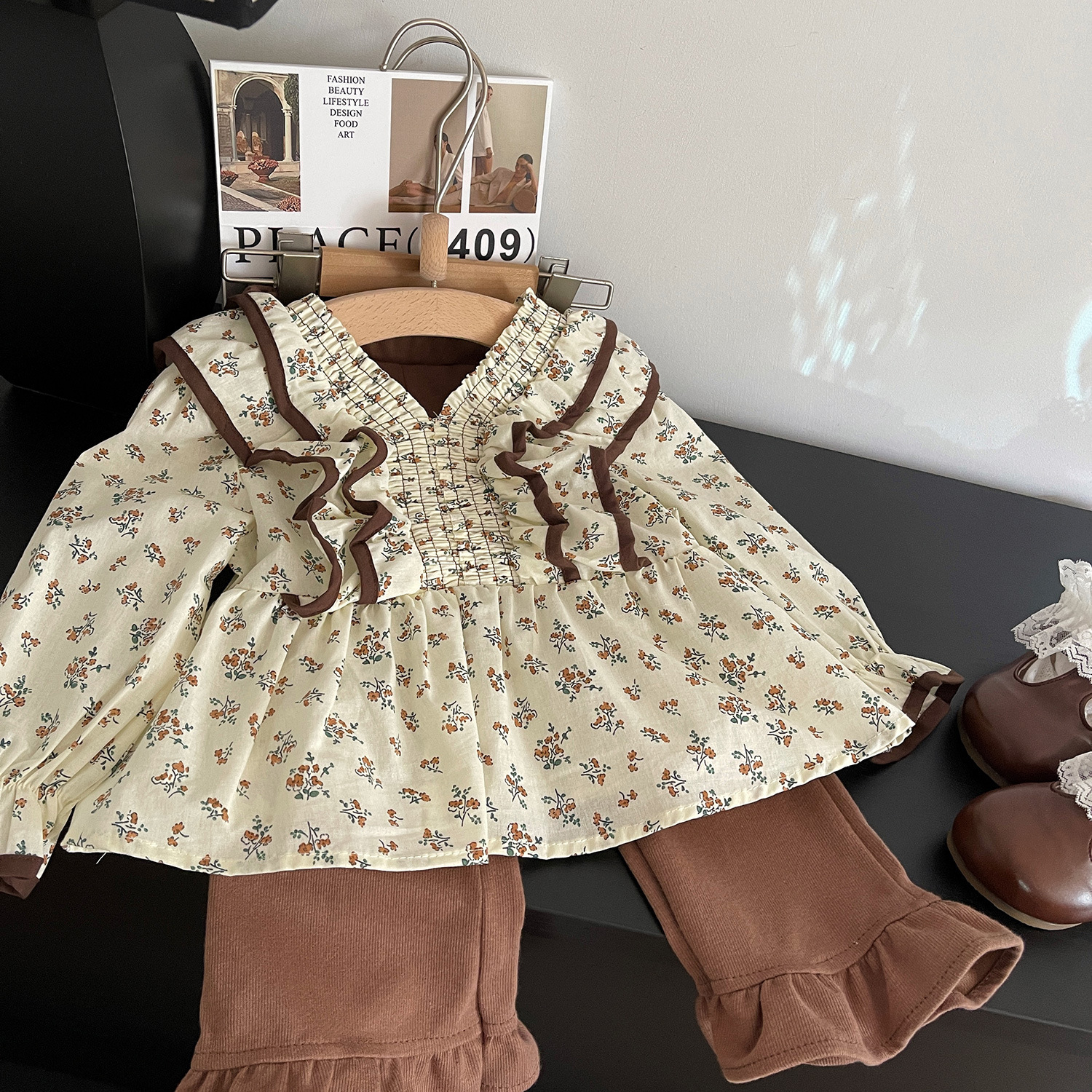 Mädchen Blumen V-ausschnitt Oberteil Und Schlaghose Set Herbst_voghion.com