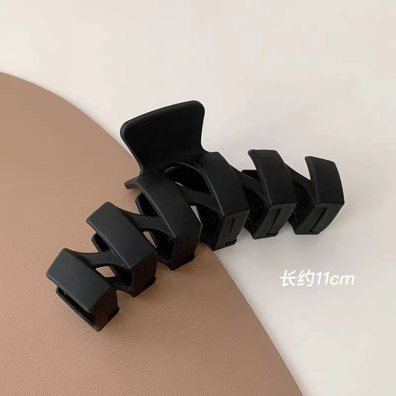 Clip de tiburón de gran tamaño elegante clip de pelo updo 2024 nuevo clip de celebridad de Internet tocado retro simple horquilla para mujeres