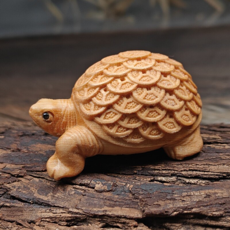 本物のシダーウッドの装飾品、手彫りの貔貅木彫り工芸品、マホガニー動物の天然作品、文具工芸品|undefined