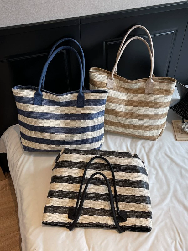 Woven capacious straw shoulder bag for leisure one shoulder