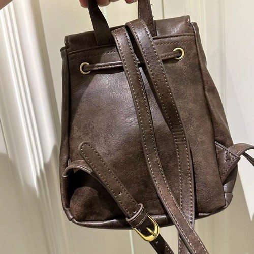The same texture as Xiaohongshu, small and retro American brown backpack, new style ins simple and versatile shoulder bag