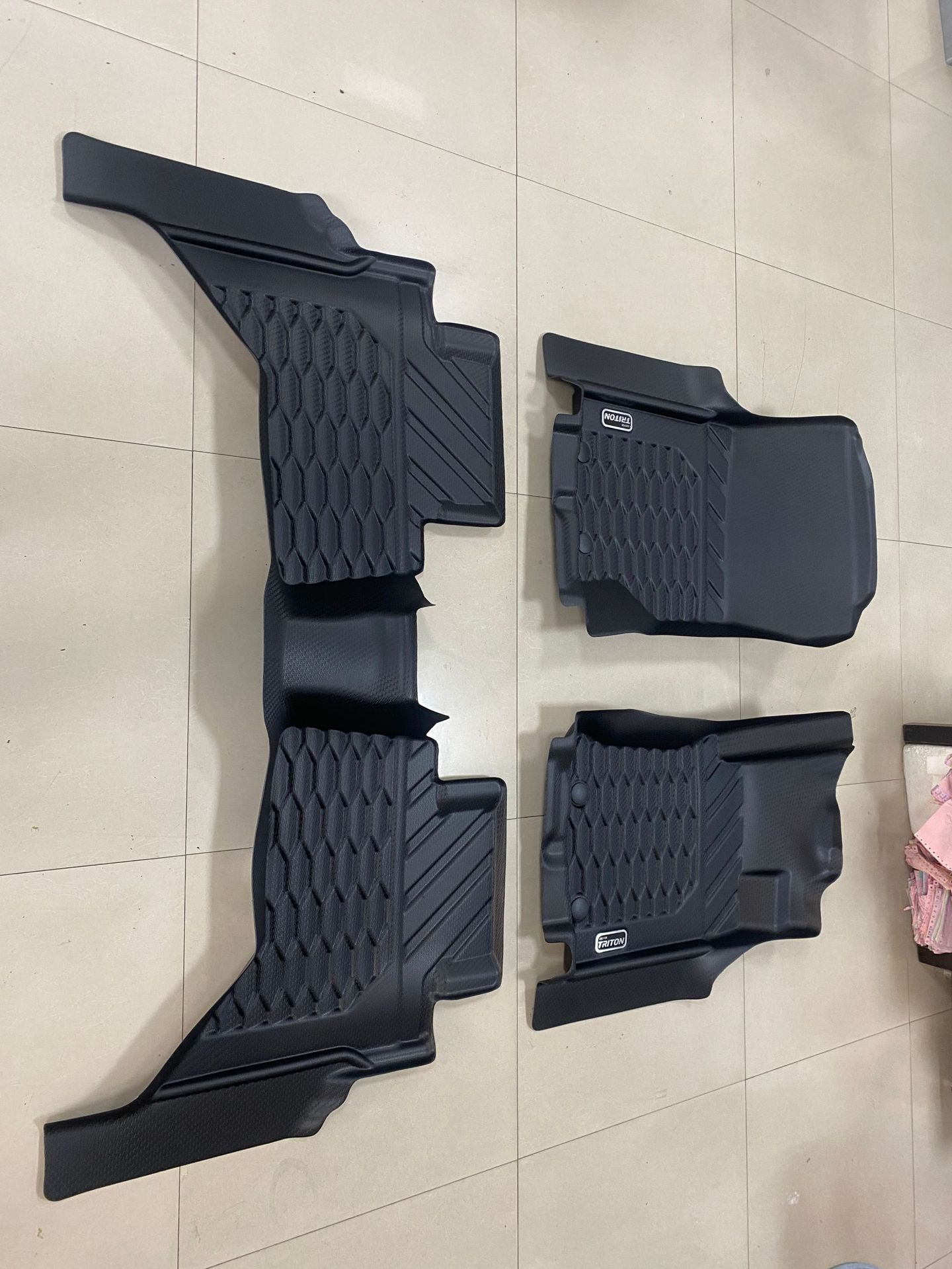 Triton Four-Door Right-Hand Drive 2023 Car-Specific Floor Mats Triton2024 Right-Hand Drive 4-Door Tpe Floor Mats Pickup Mats