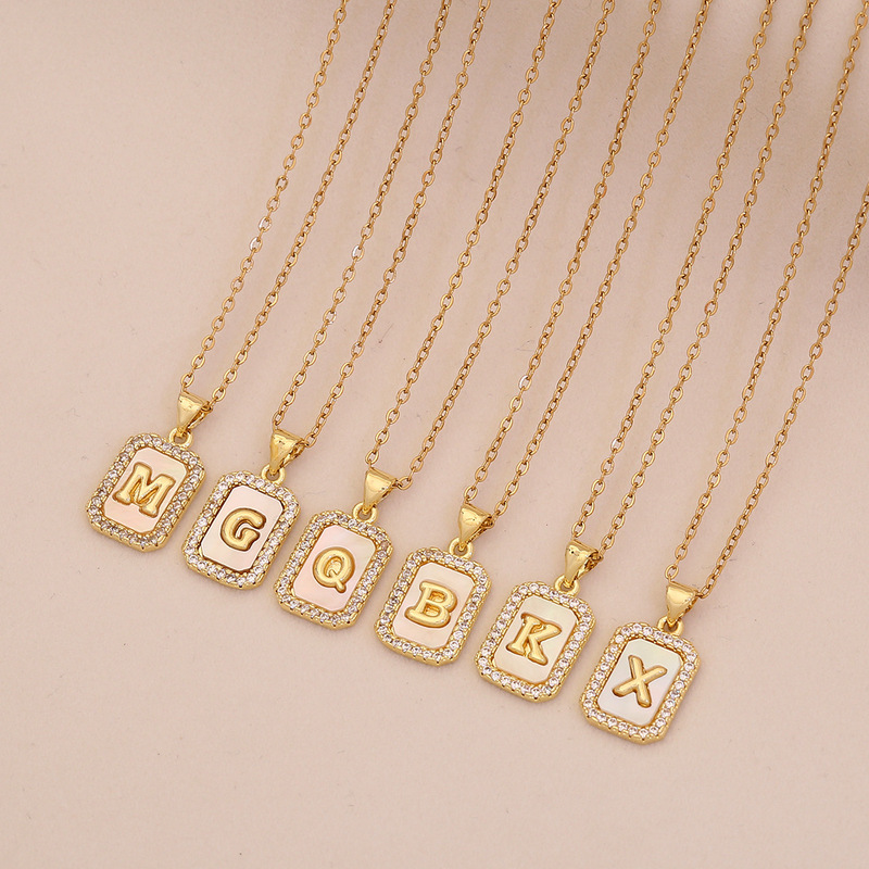 [Bing Meng] 26 シェルレターネックレス レディース ライト ラグジュアリー ハイエンド 18K ゴールド スクエア ペンダント ネックレス N1573|undefined