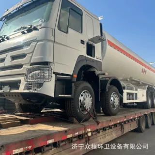 371马力HOWO豪沃后八轮渣土自卸车6x4渣土车出口版前四后八工程车
