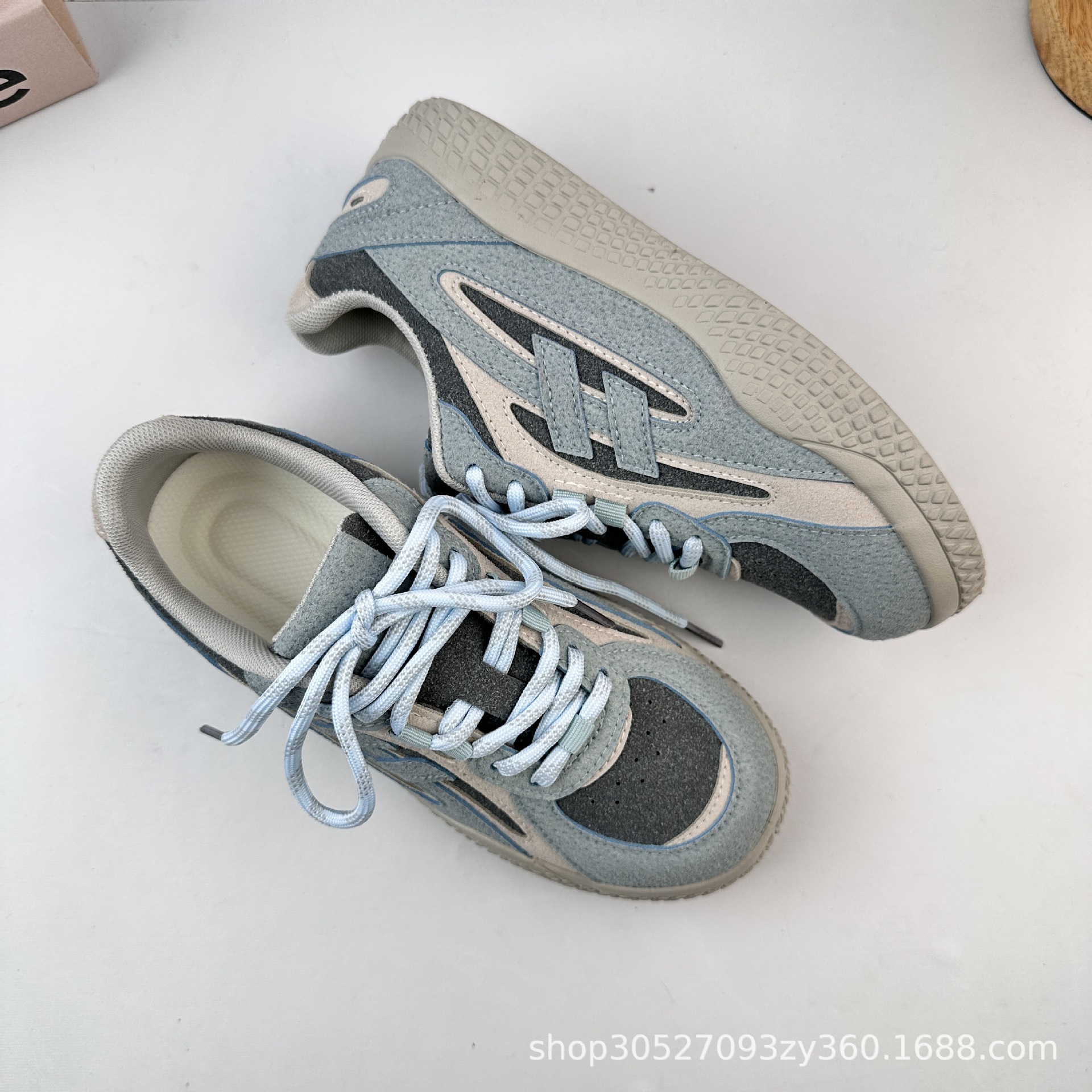 Yuanbo zapatos de skate cómodos ligeros para mujeres 2025 otoño nuevos zapatos deportivos casuales de estilo coreano zapatos de lona para mujeres