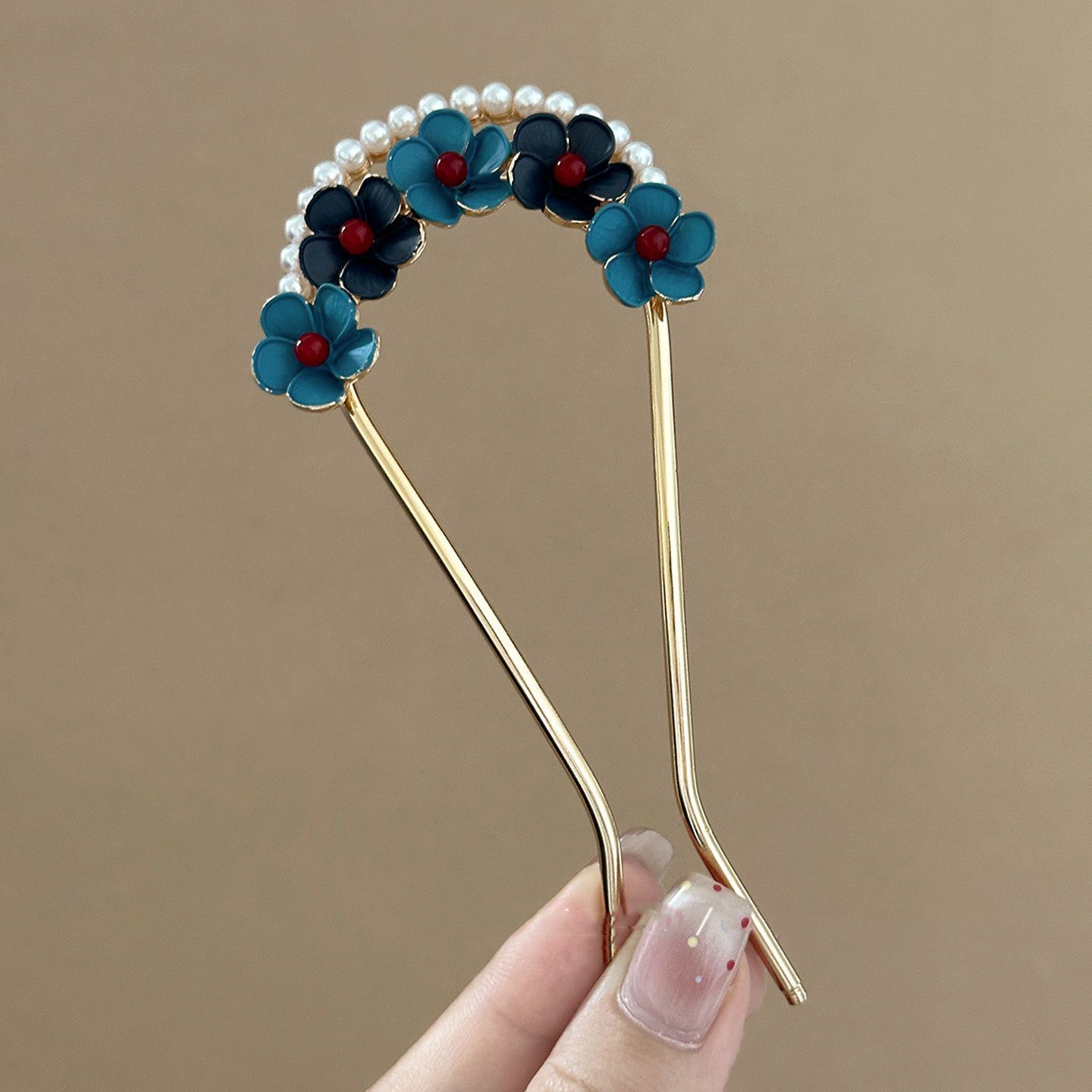 Guofeng imita flor azul quemada perla en forma de U bandeja de alpinadores de cabello nuevos productos de ropa china cheongsam accesorios de mujer explosión