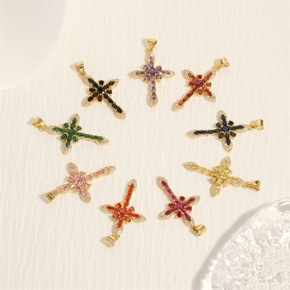 1 Piece 31 * 21mm Copper Zircon Gold Plated Cross Pendant display picture 1