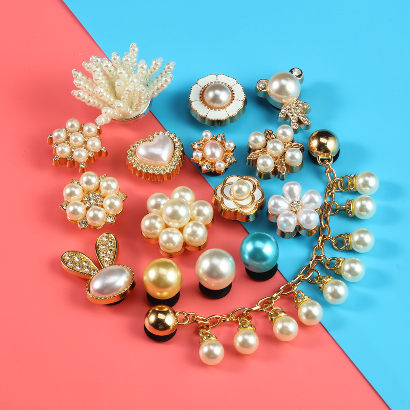 Little Red Book Same Cave Shoes Flower Shiny Crystal Shoes DIY Accessories Texturally Metal Cute Chain Decorative Buckle