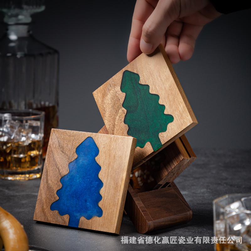 Resina transfronteriza almohadilla de taza de río piedra árbol de Navidad madera sólida empalme epoxi simple transparente almohadilla de taza de té cuadrada