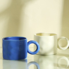 手捏紋馬克杯大容量克萊因藍水杯 陶瓷杯咖啡杯北歐ins設計感杯子