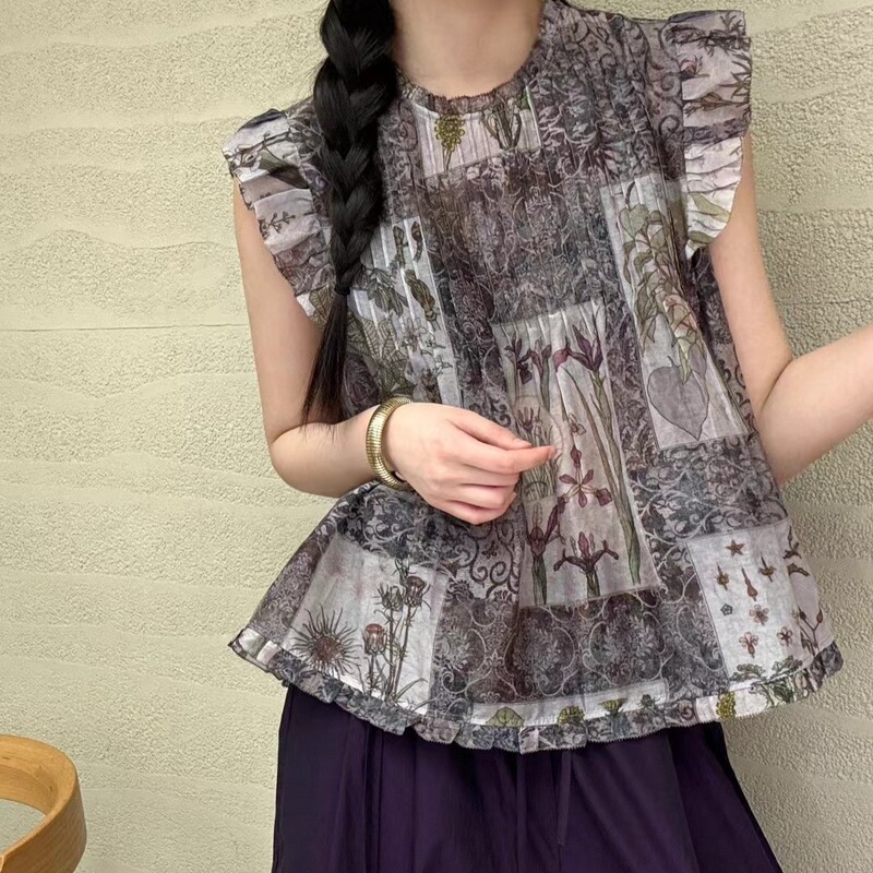 Vintage Artistic Print Silk Cotton Blouse with Small Flutter Sleeves, Pleated Ruffle Hem, and Hemmed Edges for a Youthful and Elegant Look