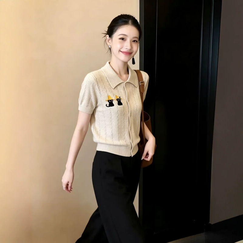 Brother's Boutique Quality Summer New Korean-Style Embroidered Short-Sleeve Knit Cardigan, Slimming and Versatile, Age-Reducing Top Brother's Boutique Quality Summer New Korean-Style Embroidered Short-Sleeve Knit Cardigan, Slimming and Versatile, Age-Reducing Top